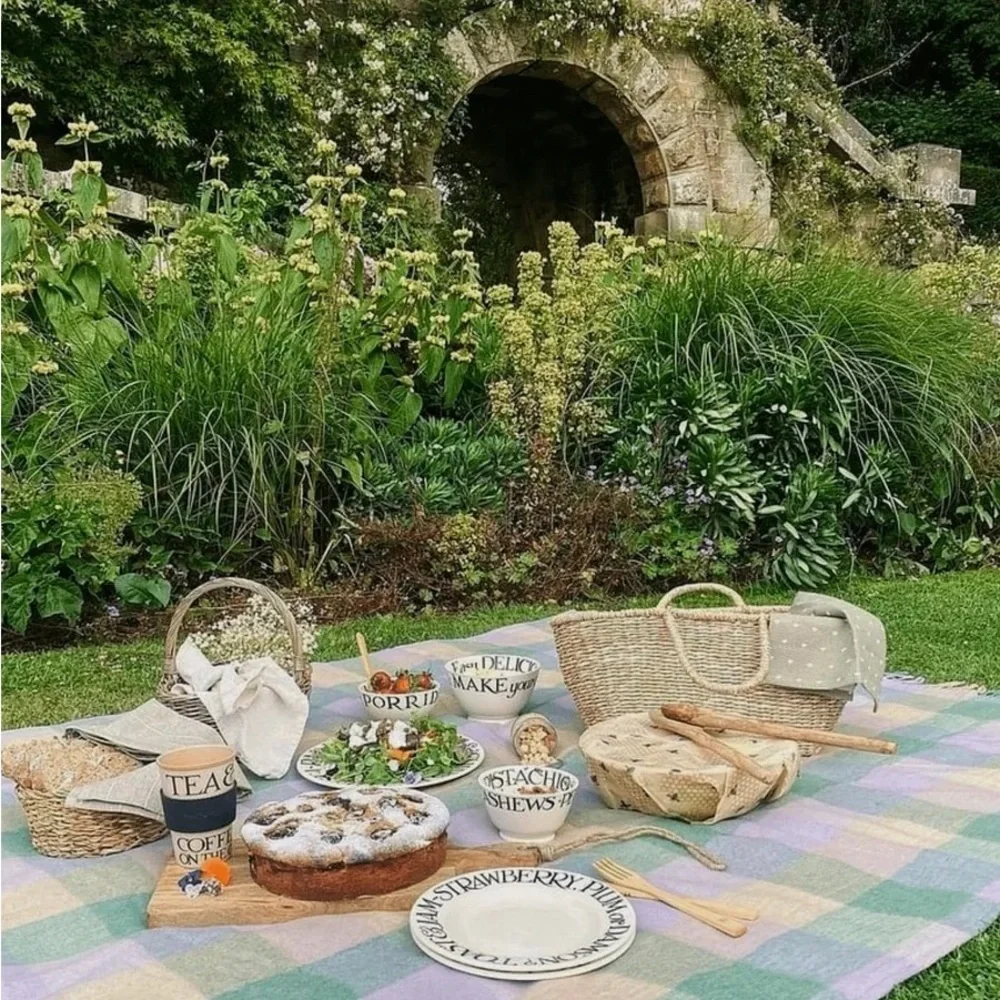 New🌟Recycled Wool Picnic Blanket in Thistle Meadow Check